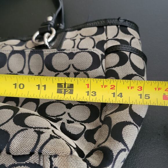 Coach Signature Gallery Beige/Gray Purse Bag Zipper Close Signature Leather Trim - Picture 10 of 16